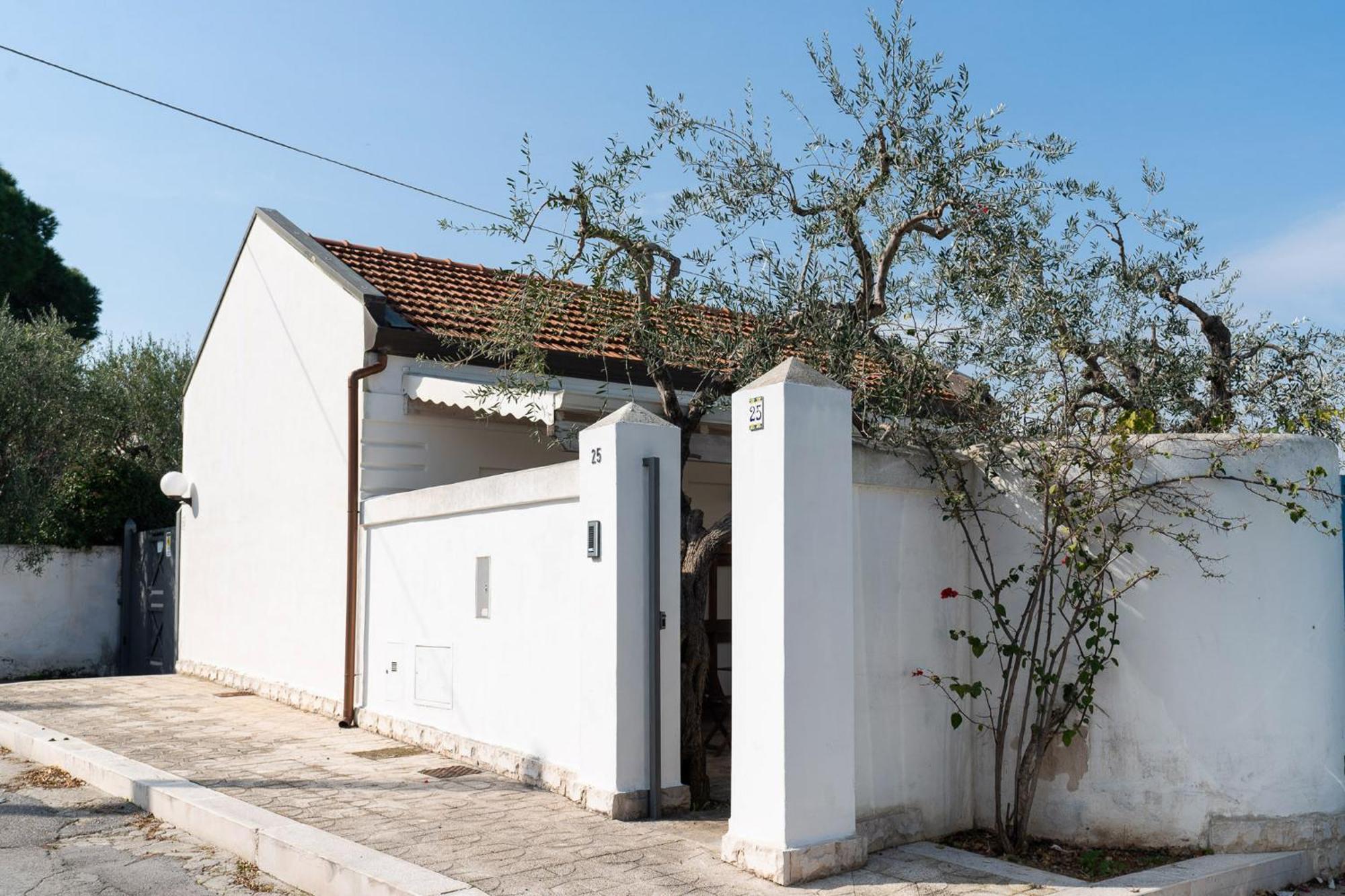 Casa Ulivi Al Mare By Wonderful Italy Villa Bisceglie Exteriör bild